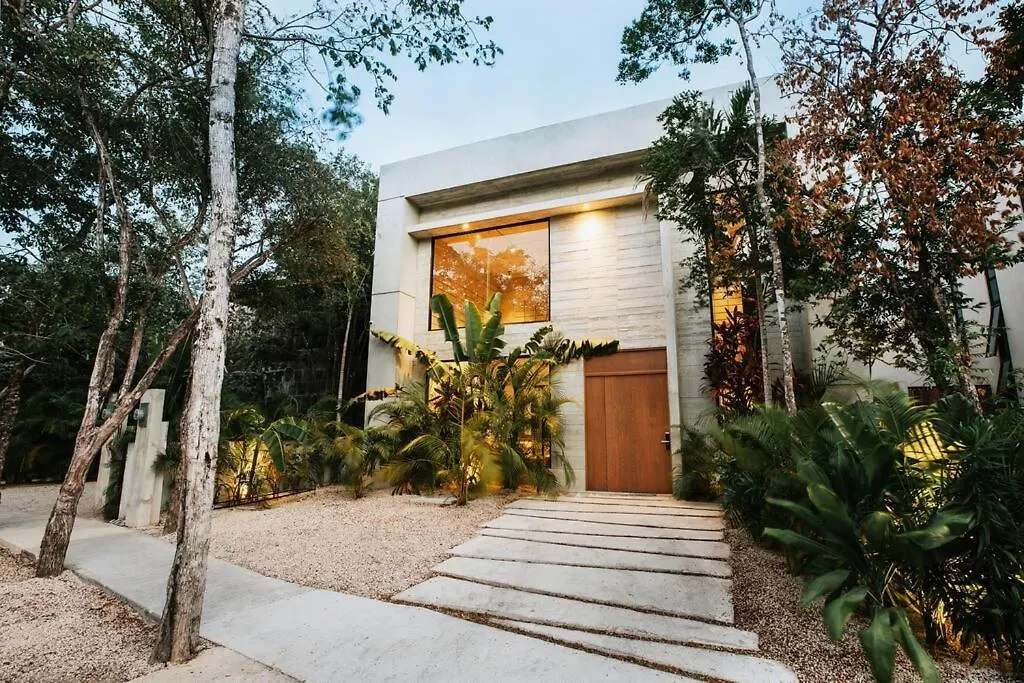 Deluxe Villa At Exclusive Gated Community La Privada Aldea Zama, 5 Bedroom Private Pool & Concierge Service Tulum